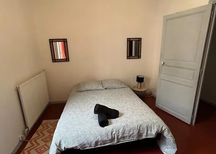 Grand De 100m2 -allee Paul Riquet - 4chambres - Wifi- Tv Connectee Apartman Béziers